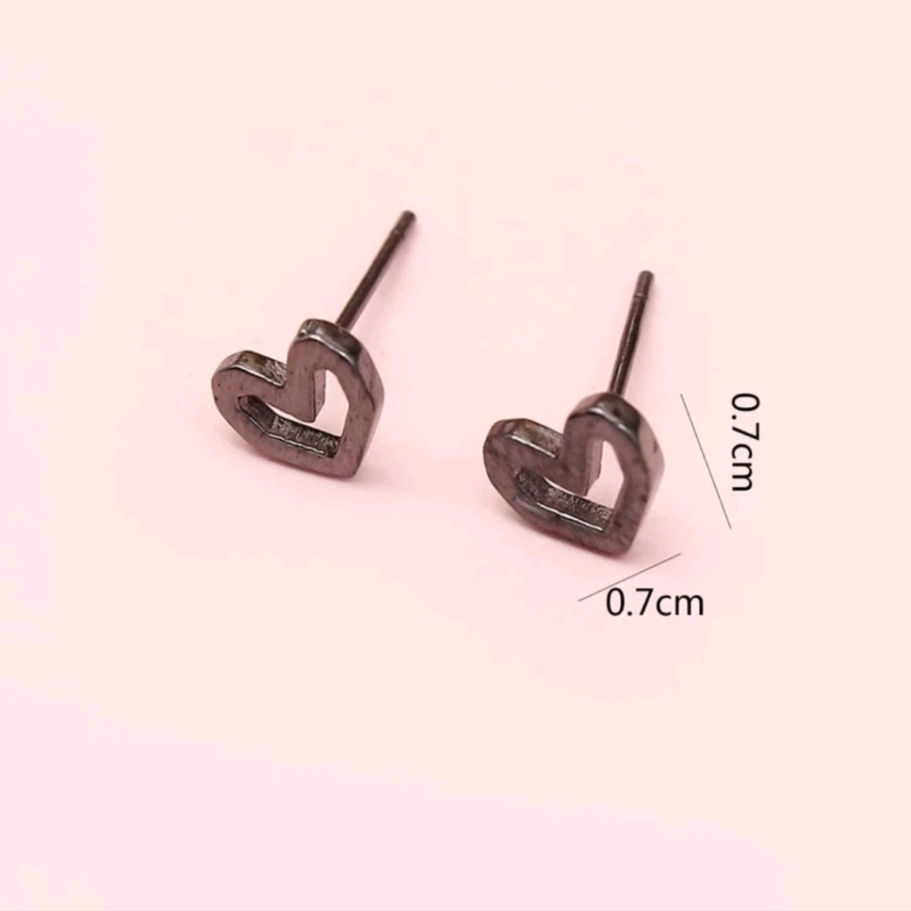 💥LAST PAIR💥Tiny Hollow Hearts, Gun Metal - Picture 4 of 5